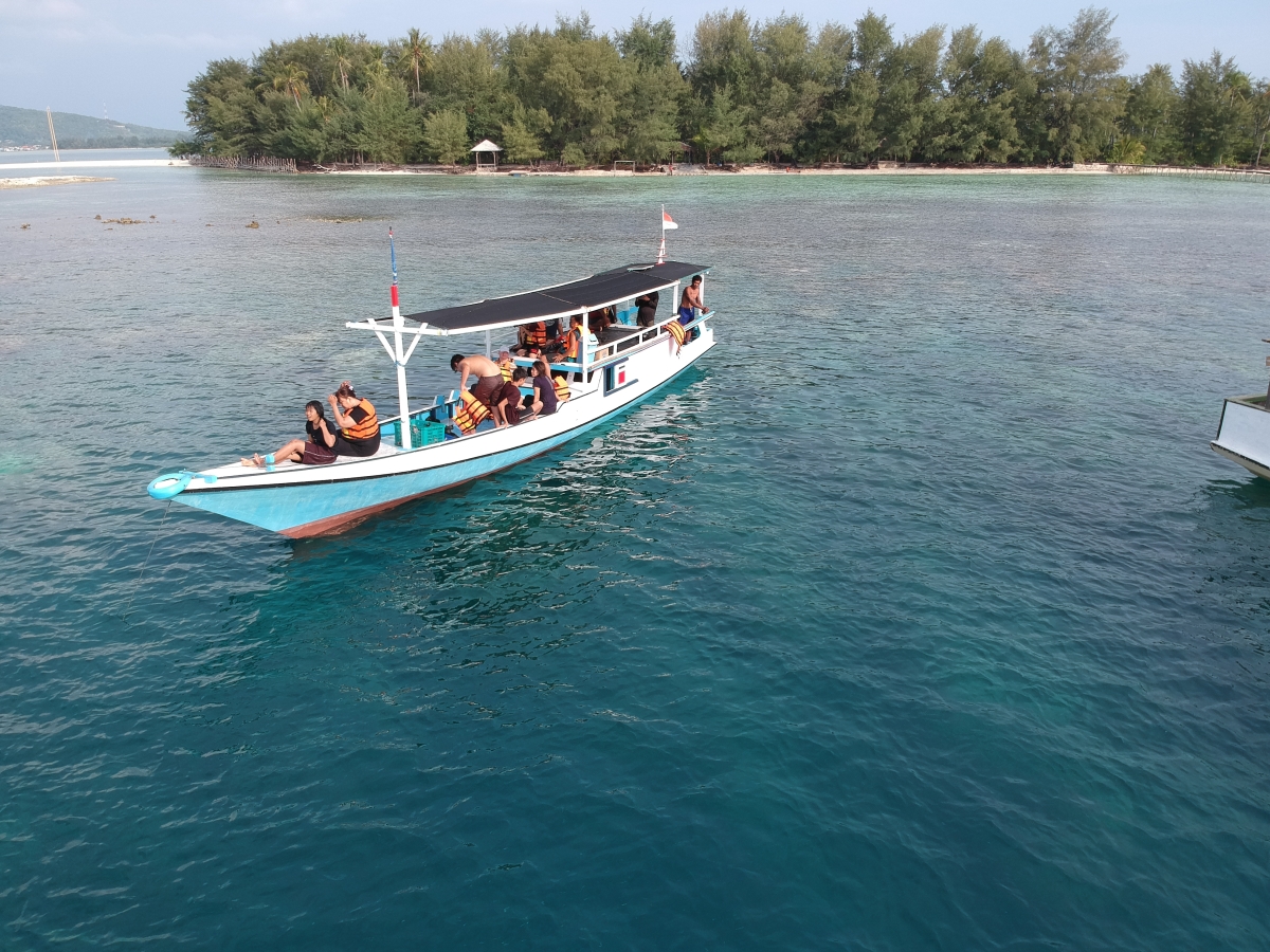 Paket backpacker karimunjawa 2 hari 1 malam murah banget